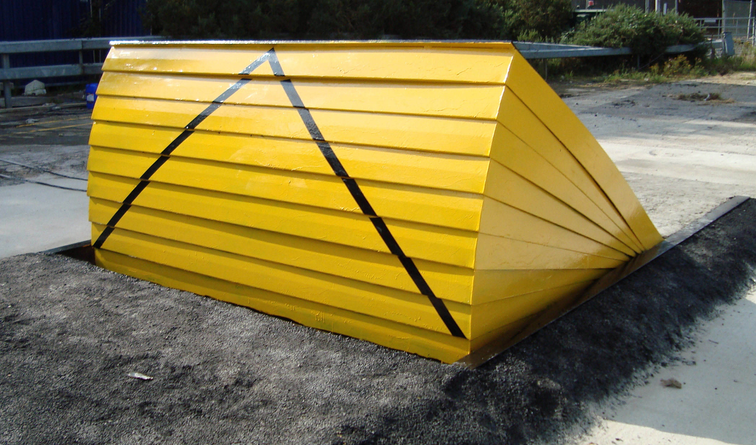 Frontier Pitts PAS 68 Terra Surface Mount Blocker (7.5t @ 50mph)
